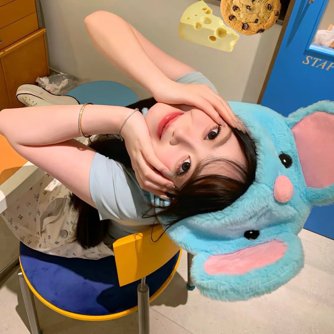 泥娃娃海报